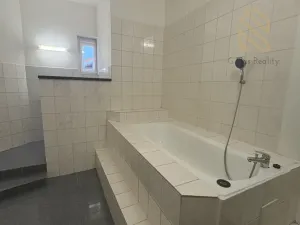 Pronájem bytu 3+1, Ústí nad Labem - Ústí nad Labem-centrum, Králova výšina, 105 m2