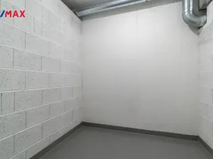 Pronájem bytu 2+kk, Praha - Nusle, Mužíkova, 43 m2