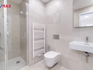 Pronájem bytu 2+kk, Praha - Nusle, Mužíkova, 43 m2