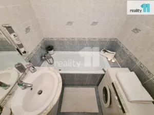 Pronájem bytu 2+1, Nymburk, U Růžáku, 50 m2