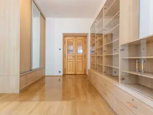 Pronájem bytu 3+1, Praha - Holešovice, Janovského, 92 m2