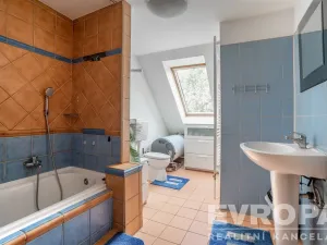 Prodej rodinného domu, Zeleneč, Bezručova, 213 m2