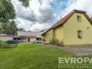 Prodej rodinného domu, Zeleneč, Bezručova, 213 m2