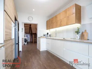 Prodej rodinného domu, Kly - Hoření Vinice, 288 m2