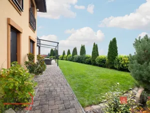 Prodej rodinného domu, Kly - Hoření Vinice, 288 m2