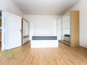 Pronájem bytu 2+kk, Praha - Veleslavín, Za vokovickou vozovnou, 46 m2