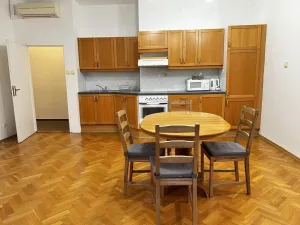 Pronájem bytu 1+kk, Praha - Staré Město, Národní, 50 m2
