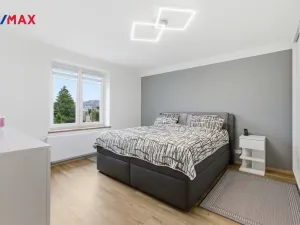 Prodej bytu 4+kk, Karlovy Vary - Tašovice, Slovanská, 96 m2