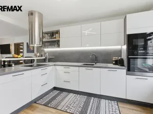 Prodej bytu 4+kk, Karlovy Vary - Tašovice, Slovanská, 96 m2
