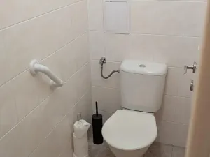 Pronájem bytu 1+1, Karlovy Vary, Moskevská, 40 m2