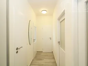 Pronájem bytu 2+1, Praha - Střešovice, Nový lesík, 55 m2