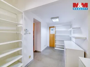 Pronájem obchodního prostoru, Mariánské Lázně, Hlavní třída, 40 m2