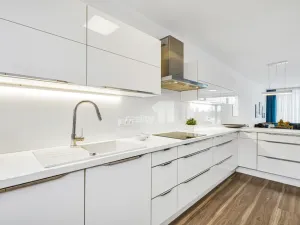 Prodej rodinného domu, Praha - Libuš, K hájovně, 270 m2