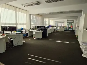 Pronájem kanceláře, Lišov, Hůrecká, 235 m2