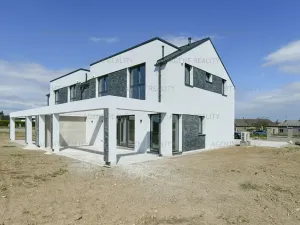 Prodej rodinného domu, Slaný, 312 m2