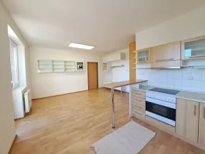 Prodej bytu 2+kk, Zlín, Podlesí V, 52 m2