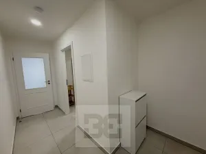 Pronájem bytu 2+kk, Praha - Vinohrady, Varšavská, 48 m2