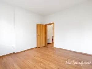 Pronájem bytu 2+kk, Praha - Nusle, Na Jezerce, 52 m2
