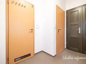 Pronájem bytu 2+kk, Praha - Vinohrady, Nitranská, 53 m2