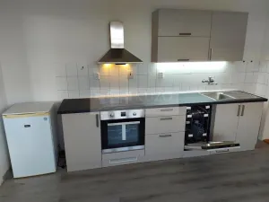 Pronájem bytu 1+1, Praha, U vysočanského pivovaru, 53 m2