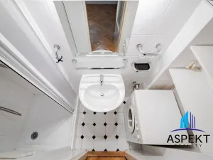 Pronájem bytu 2+1, Praha - Vinohrady, Lužická, 66 m2