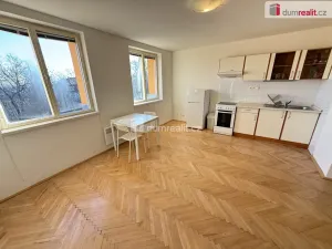 Pronájem bytu 2+kk, Praha - Smíchov, Na Skalce, 43 m2