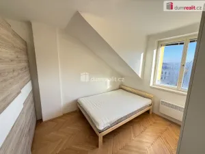 Pronájem bytu 2+kk, Praha - Smíchov, Na Skalce, 43 m2