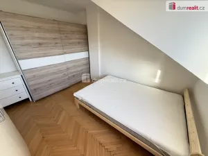 Pronájem bytu 2+kk, Praha - Smíchov, Na Skalce, 43 m2
