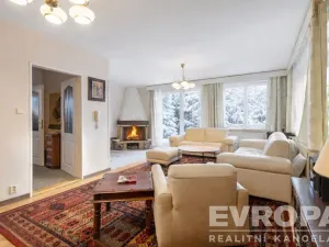 Prodej rodinného domu, Praha - Suchdol, Armádní, 196 m2