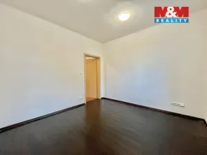 Pronájem bytu 2+1, Louny, Nerudova, 55 m2