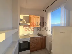 Pronájem bytu 1+kk, Praha - Troja, Mazurská, 30 m2