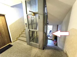 Prodej bytu 2+1, Karlovy Vary, Lomená, 52 m2