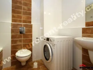 Pronájem bytu 1+kk, Praha - Košíře, Pod Kavalírkou, 35 m2