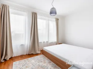 Pronájem bytu 3+kk, Praha - Hloubětín, Waltariho, 75 m2