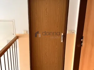 Pronájem bytu 2+kk, Praha, Za černým mostem, 51 m2