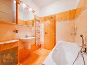 Pronájem bytu 2+kk, Praha - Horní Měcholupy, Boloňská, 64 m2
