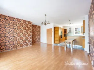 Pronájem rodinného domu, Praha - Satalice, Kemrova, 141 m2