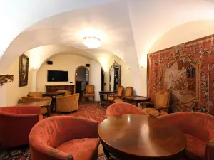 Pronájem obchodního prostoru, Praha - Malá Strana, Maltézské náměstí, 71 m2