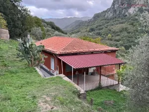 Prodej rodinného domu, San Piero Patti, Itálie, 130 m2