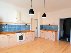 Pronájem bytu 3+1, Písek, Mírové nám., 96 m2