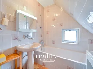 Prodej rodinného domu, Hodonice, 480 m2