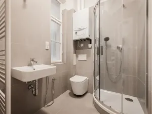 Pronájem bytu 2+kk, Praha - Nové Město, Lípová, 61 m2