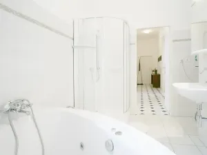 Pronájem bytu 4+1, Praha - Nové Město, Biskupská, 132 m2