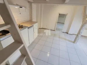 Pronájem bytu 1+kk, Kolín - Kolín I, Zámecká, 43 m2