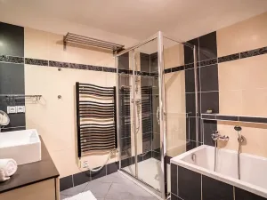 Prodej rodinného domu, Strážné, 450 m2