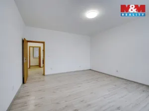 Pronájem bytu 2+kk, Plzeň - Jižní Předměstí, Husova, 43 m2