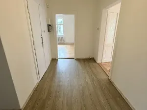 Pronájem bytu 3+1, Praha - Strašnice, Nad vodovodem, 98 m2