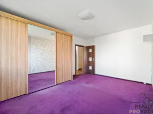 Pronájem bytu 2+kk, Pardubice - Zelené Předměstí, nábřeží Závodu míru, 49 m2