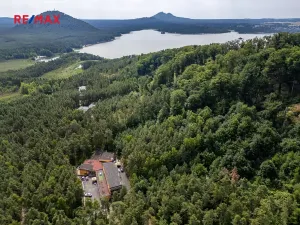 Prodej ubytování, Doksy, Pod Borným, 1700 m2