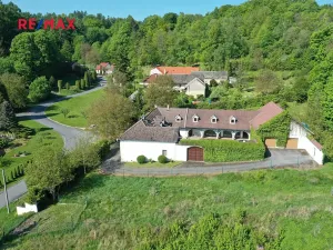 Prodej rodinného domu, Janůvky, 457 m2